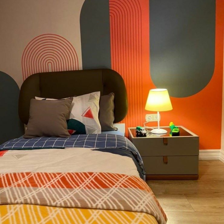 Papier peint chambre d'adolescent portes géométriques orange et bleu marine, série SARMAŞIK ZAMANI