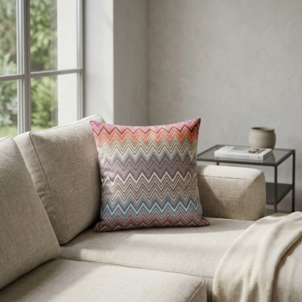 Coussin décoratif à motif zigzag coloré