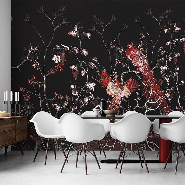 Papier peint paons rouges sur fond noir
