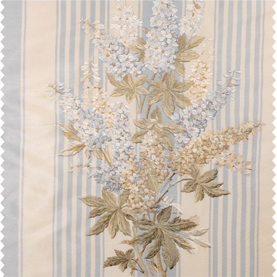 Tissu d'ameublement brodé sur fond satiné rayé