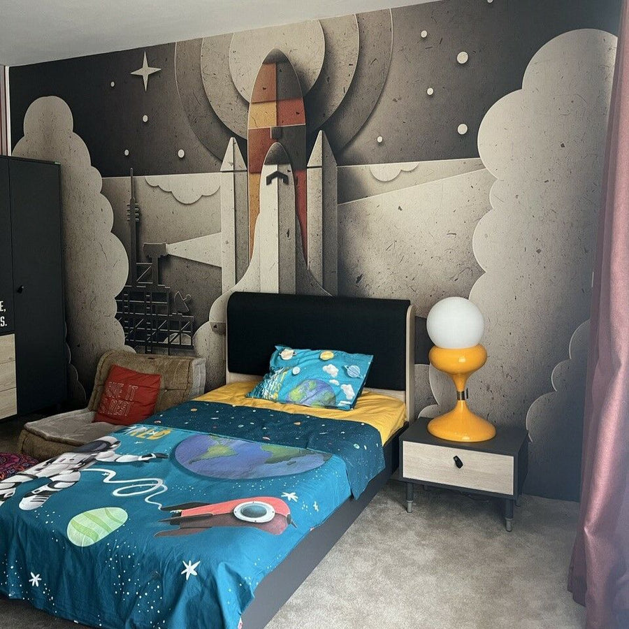 Papier peint chambre d'Adin Külçe (Aydos) avec fusée, série Ya Çok Seversen