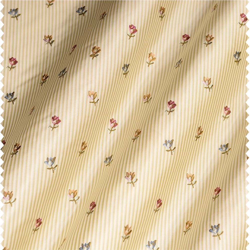 Tissu d'ameublement brodé sur fond satiné rayé