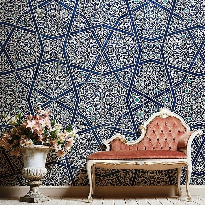 Papier peint faïence bleue à motif cachemire