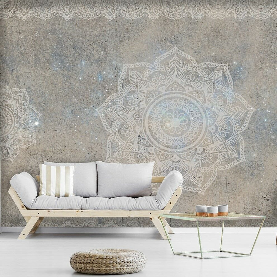 Papier peint mandala à effet étoilé sur fond béton
