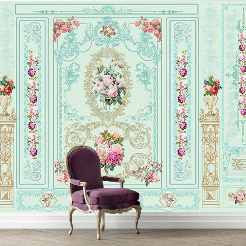 Papier peint roses dans des moulures à motifs