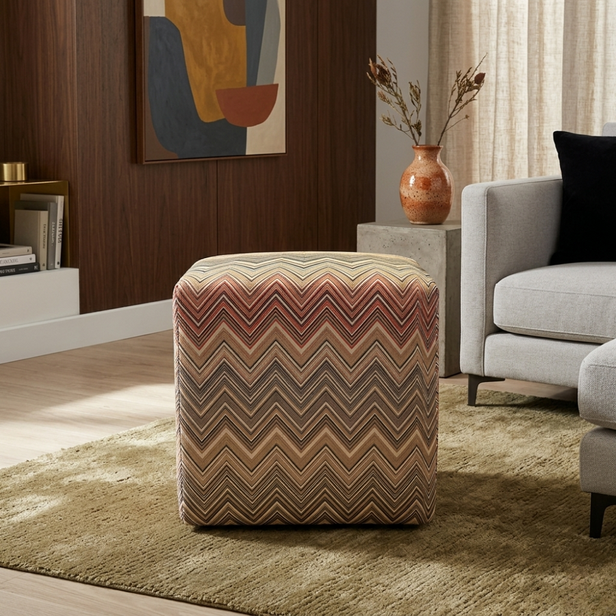 Pouf à motif zigzag beige et gris